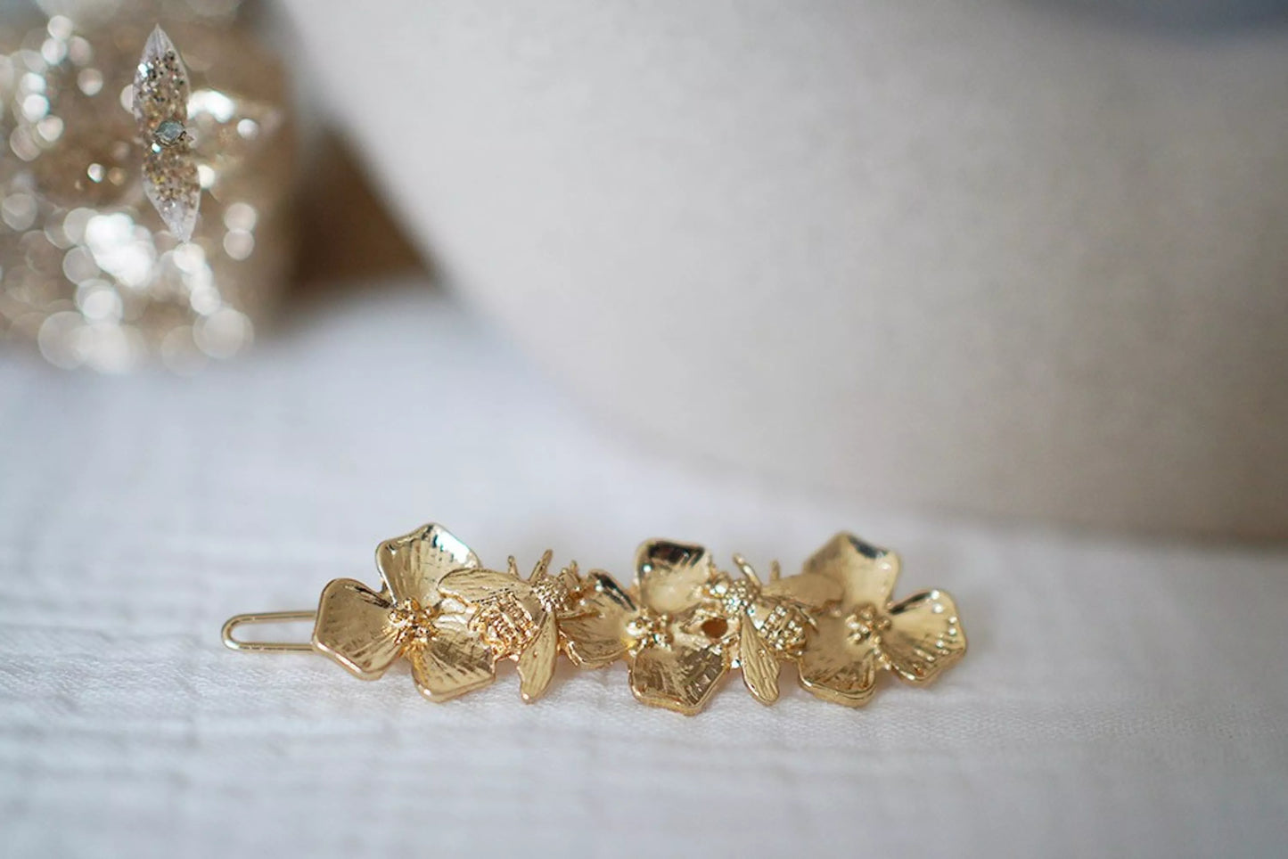 Barrette_Victorine_Fleurs_Dorees 2