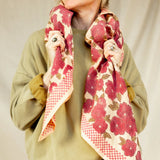 foulard bloom macadamia porté