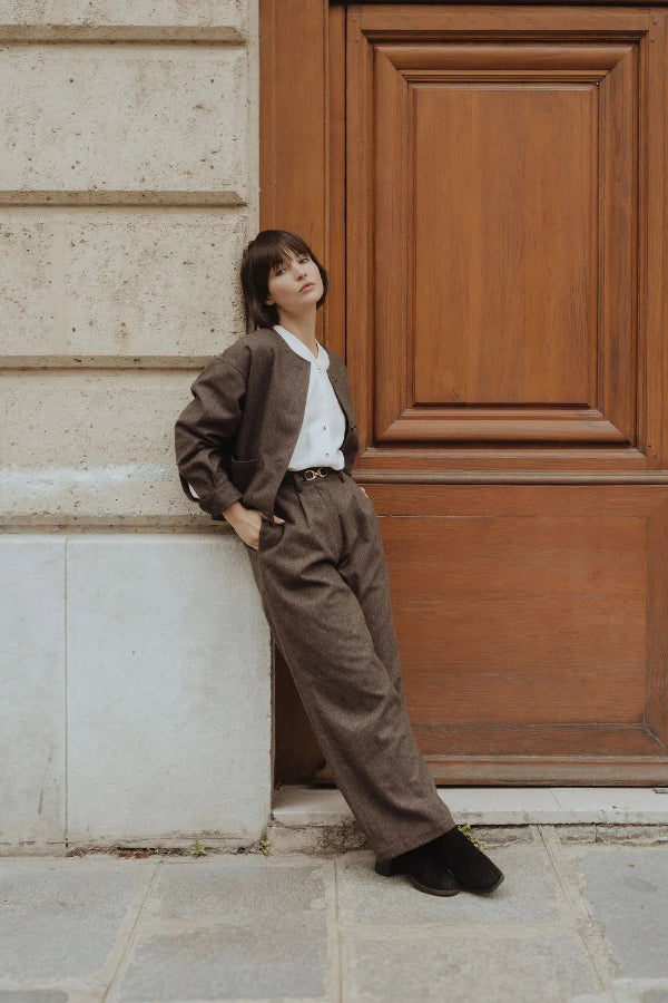 look avec pantalon en laine marron glacé