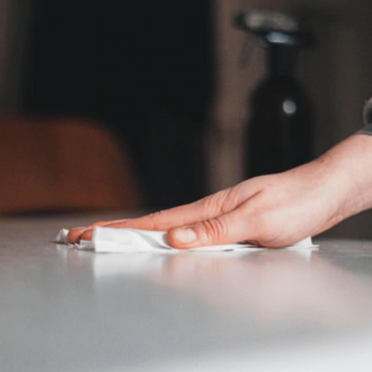 Nettoyer, balayer, astiquer !...