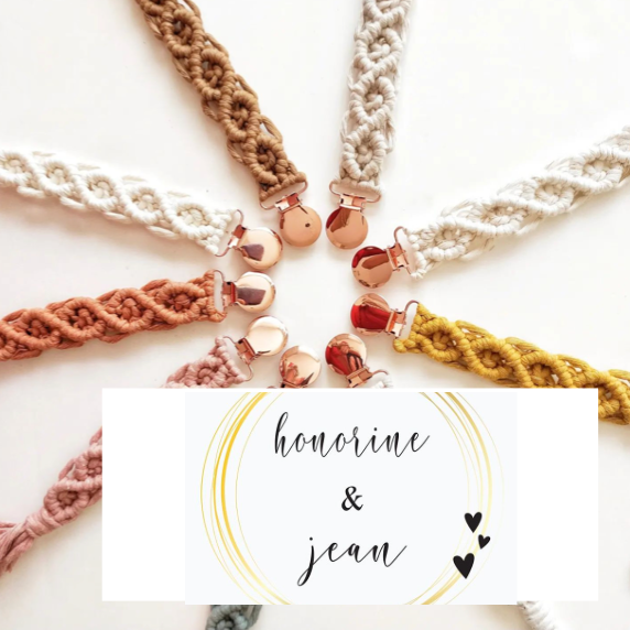 horine attache tetine