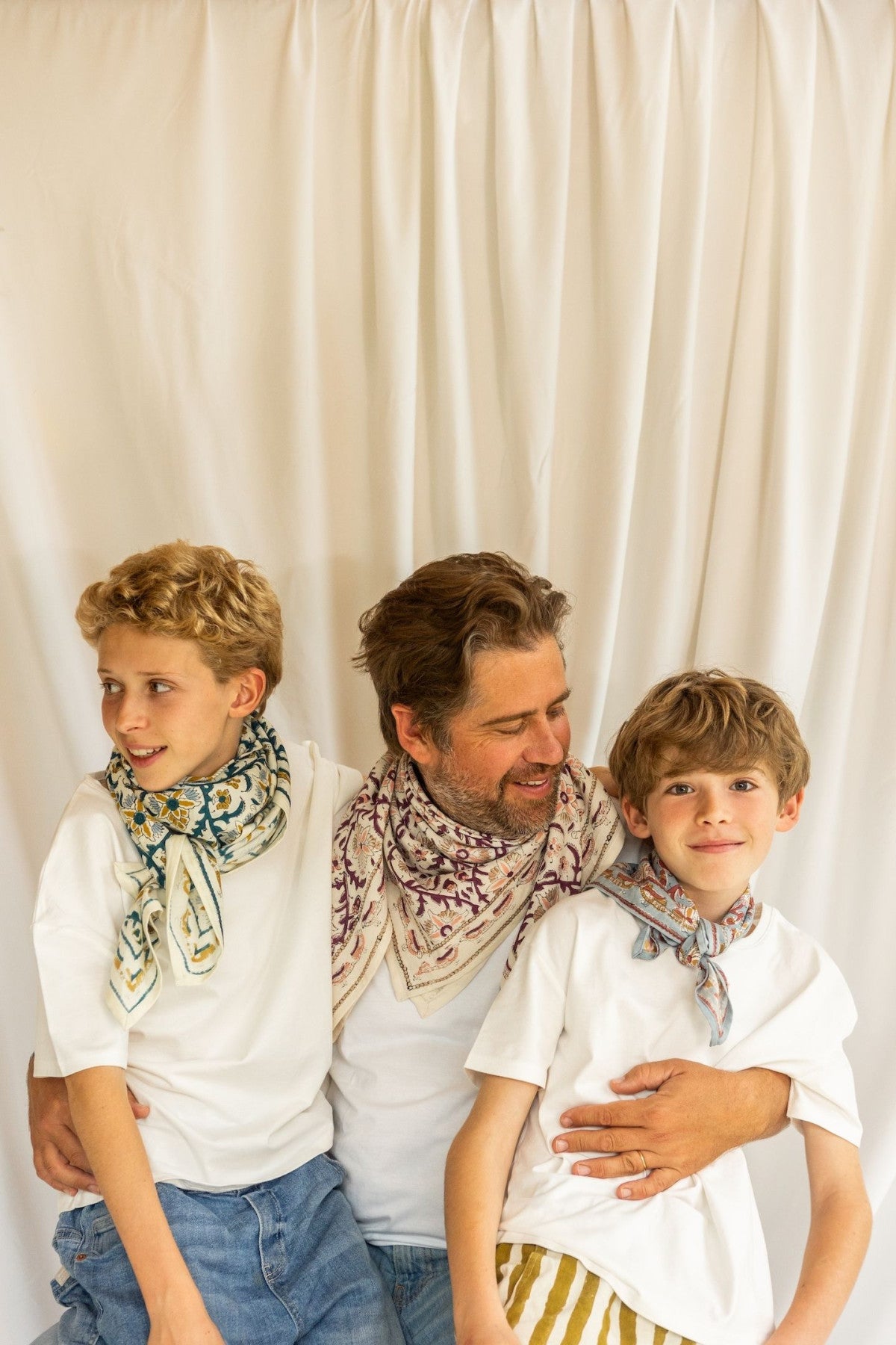 Foulard "Bird" sable Apache