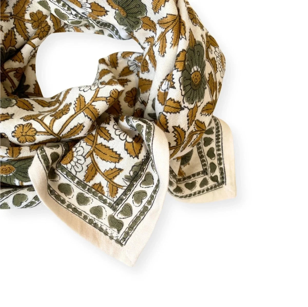 Foulard Apache modèle Manika "Cœur" couleur Macadamia