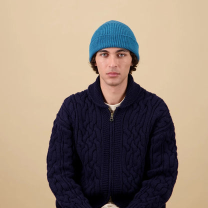 Bonnet en laine mérinos bleu card