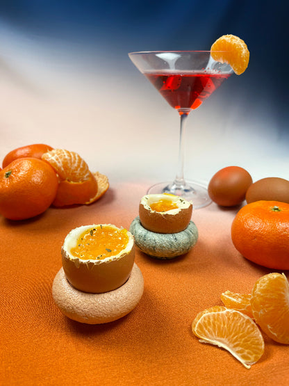 Coquetier en coquilles d'oeuf orange et kiwi