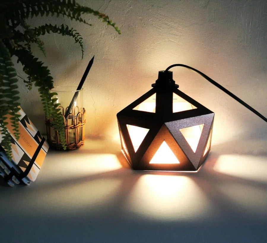 Petite lampe origami cuivre