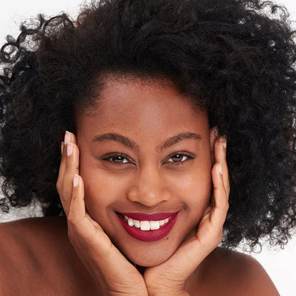 Rouge à lèvres hydratant Prune Pomponne sur peau noire