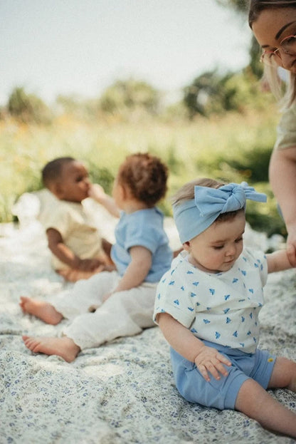 Short évolutif bleu ciel