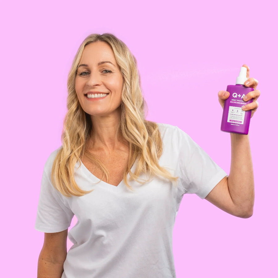 Spray coiffant thermo-protecteur application