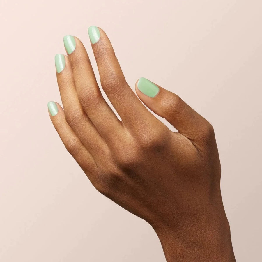 Vernis Mint Green Flash semi permanent Manucurist