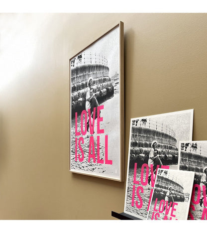 affiche kencre love is all