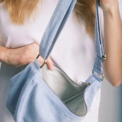 intérieur du sac banane andrea denim bleu