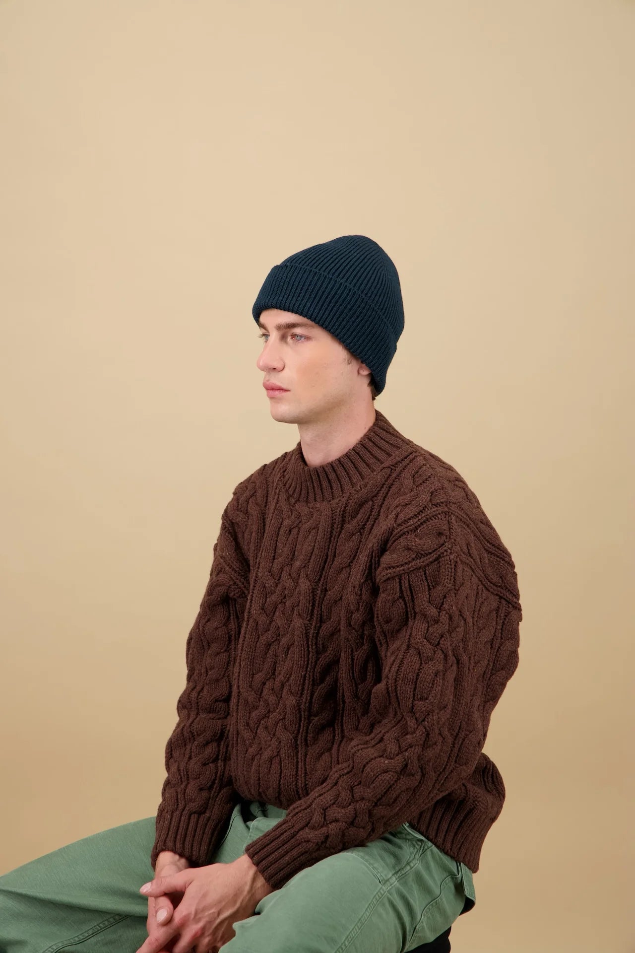 bonnet merinos made in france vert bouteille profil