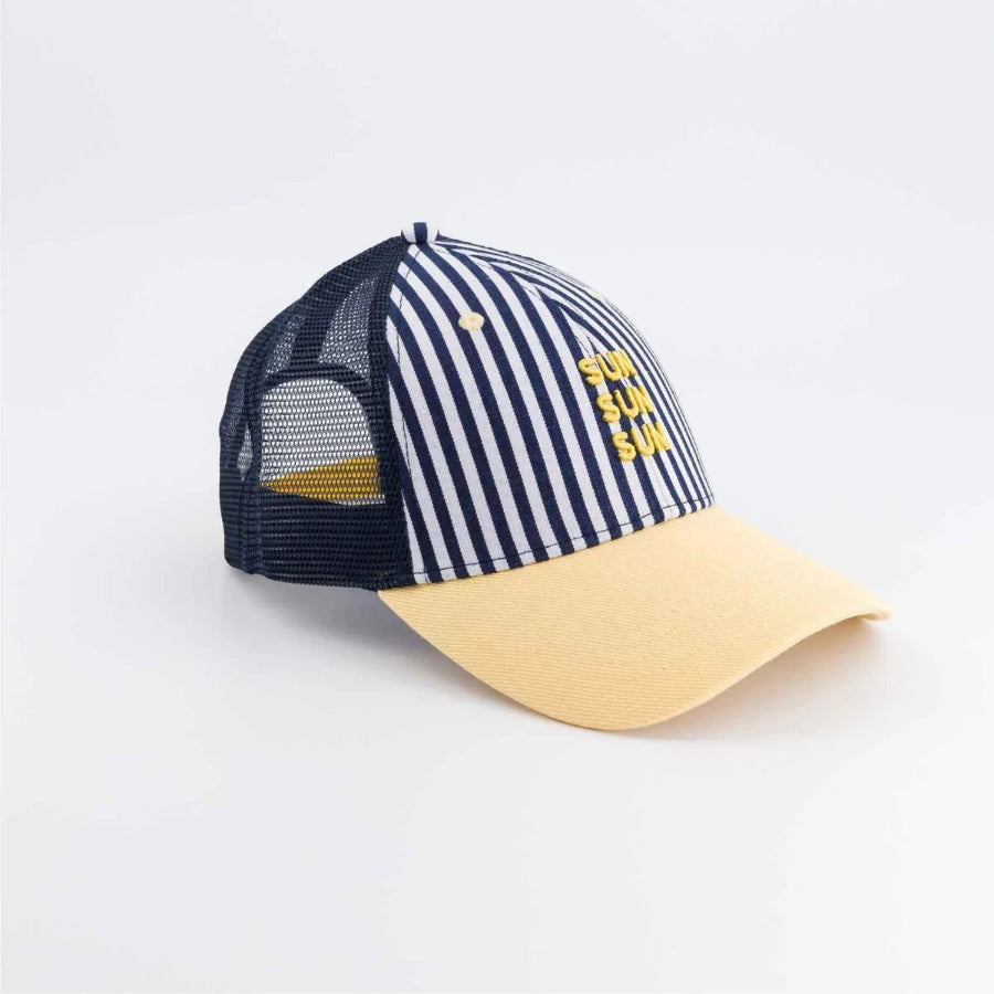 casquette rayée chamaye sun sun sun sur le côté