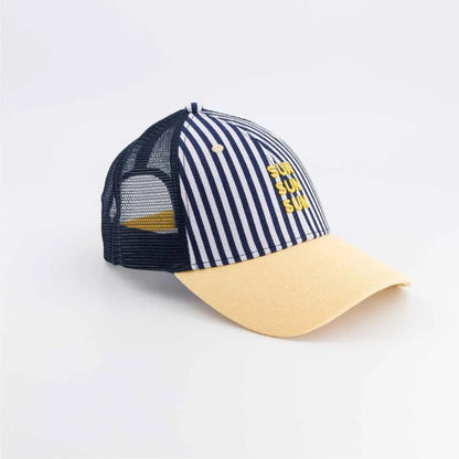 casquette rayée chamaye sun sun sun sur le côté