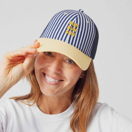 casquette adulte rayée sun sun sun portée