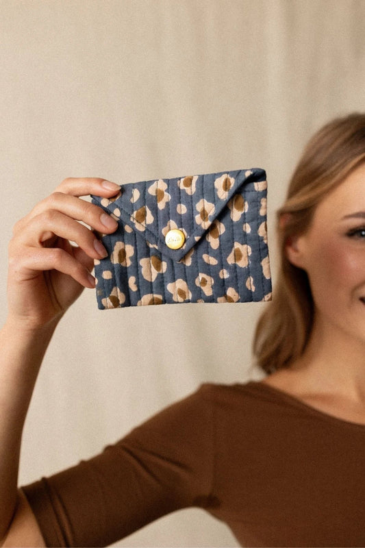 pochette enveloppe apaches léopard bleu