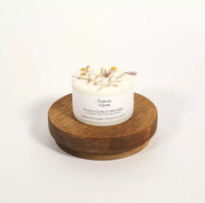 Bougie à base de cire de soja végétale. Parfum frangipane et jasmin.