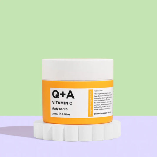 GOMMAGE EXFOLIANT POUR LE corps à la vitamine c q+a