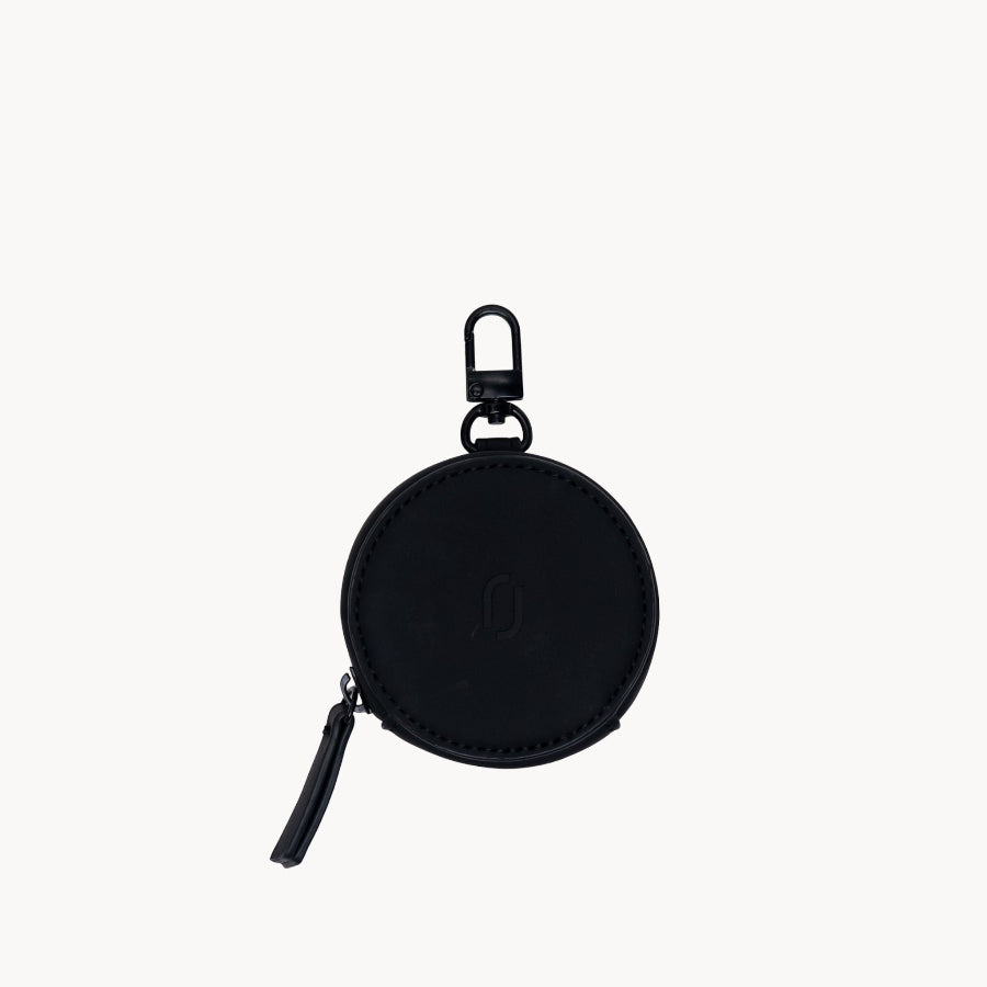 mini pochette noire joomi à accrocher