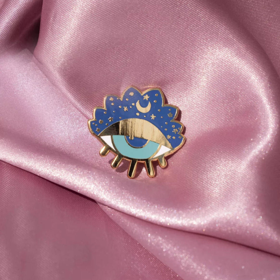 pin's oeil mystique malicieuse