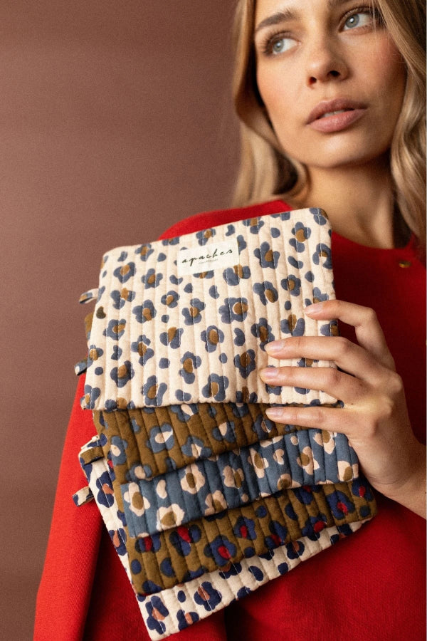 pochettes mana léopard apaches