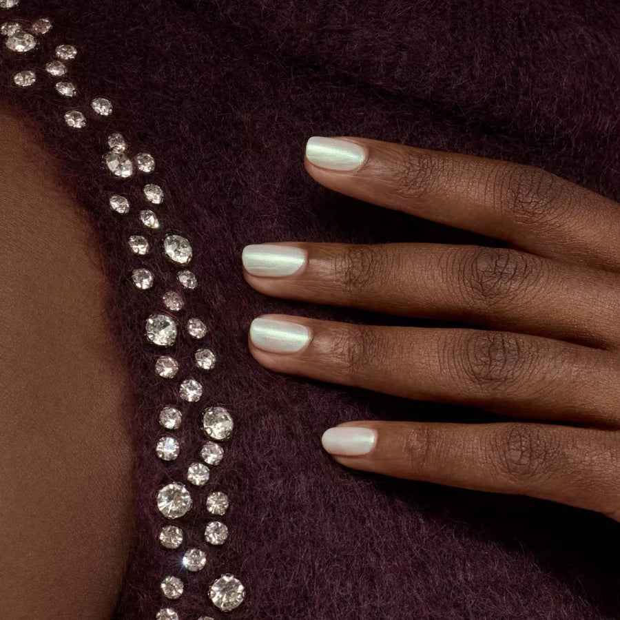 vernis fairy manucurist sur les ongles