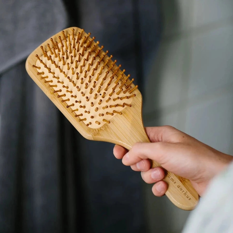 Brosse à cheveux en bambou