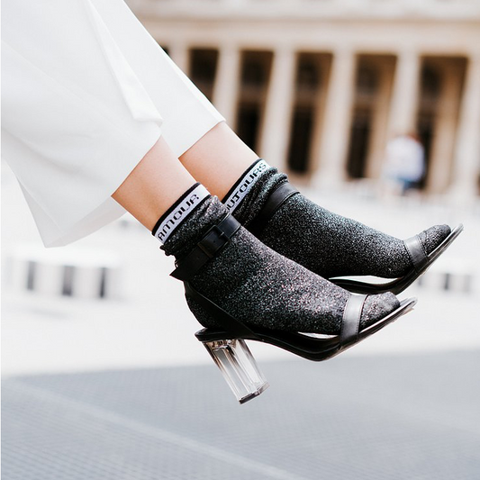 Chaussette Jeanne l'amour en noir. Maison Causettes