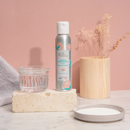 Poudre nettoyante visage à la fleur de coton. Le petits prödiges