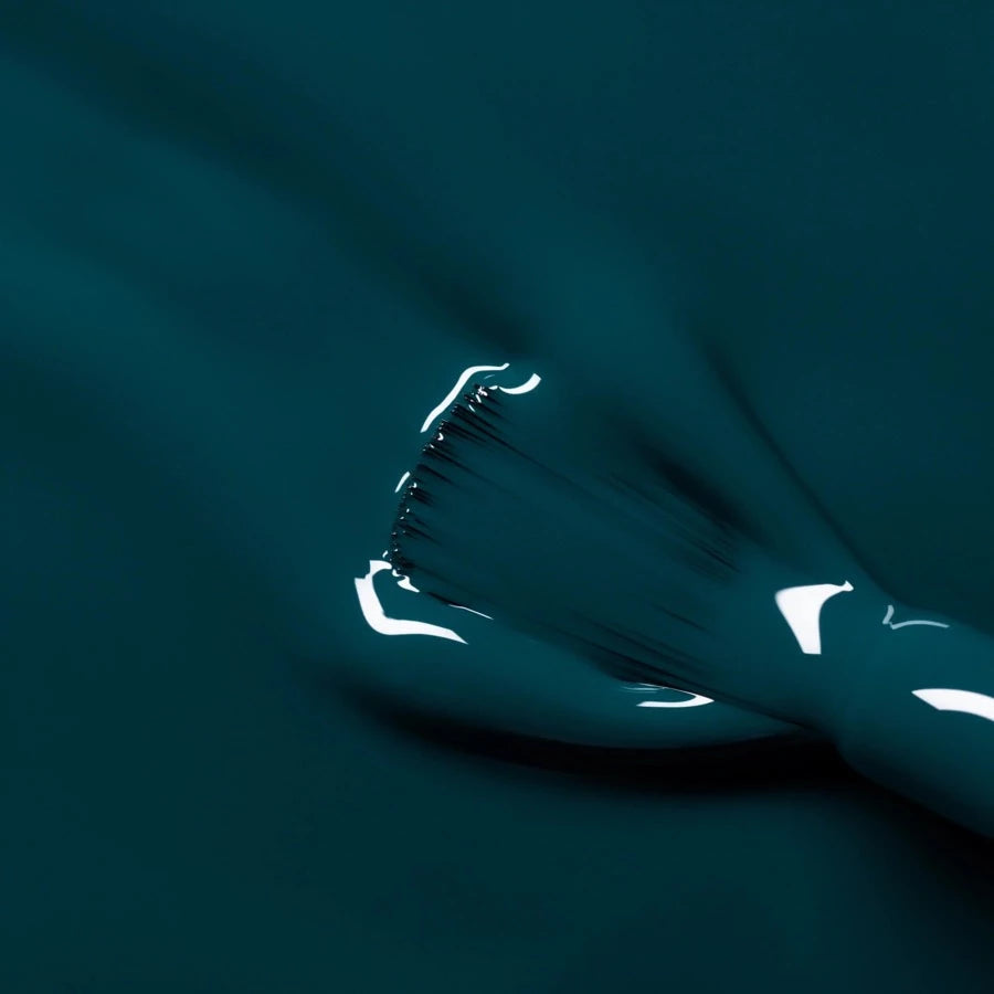 Vernis Green Flash Dark Clover Semi permanent Manucurist