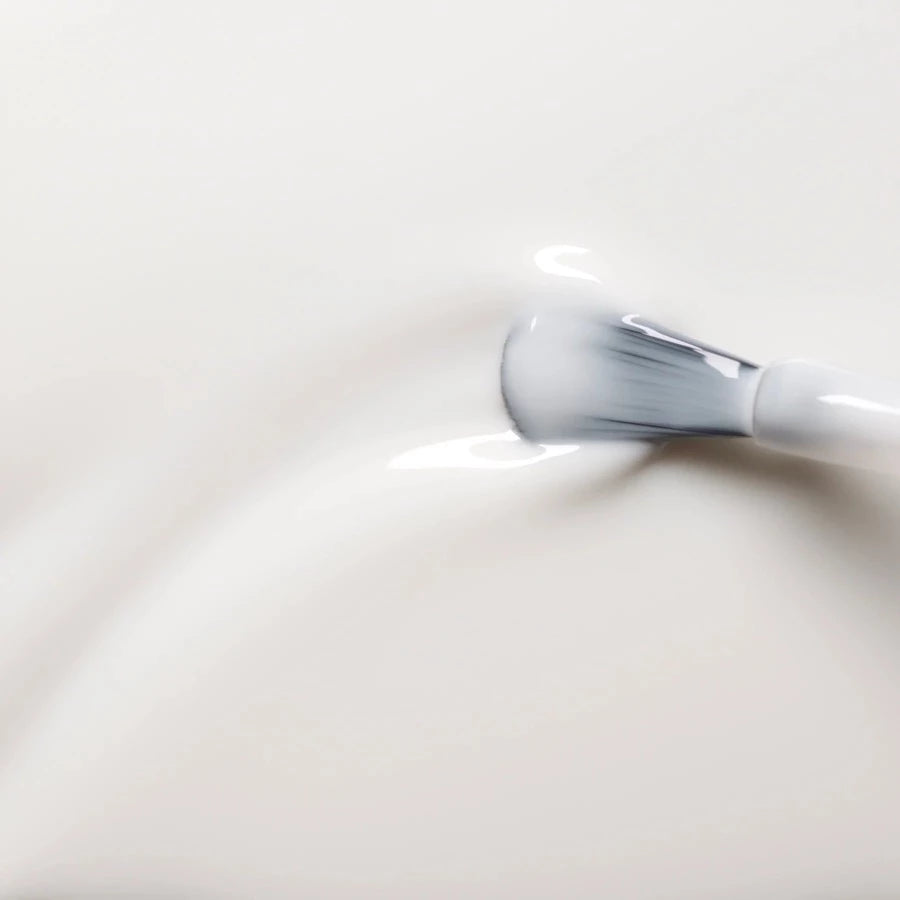 Vernis milky white Green flash semi permanent Manucurist