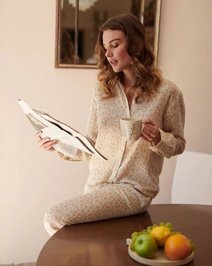 Chemise de pyjama à fleur en coton bio. Marque Hestia