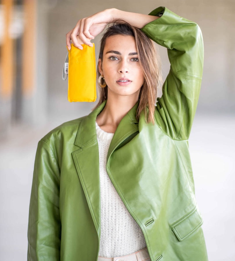 Micro parapluie format poche Anatole Paris. Couleur jaune Moutarde